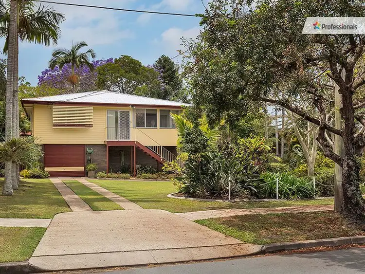 3 Carawatha Ave, Ferny Hills QLD 4055