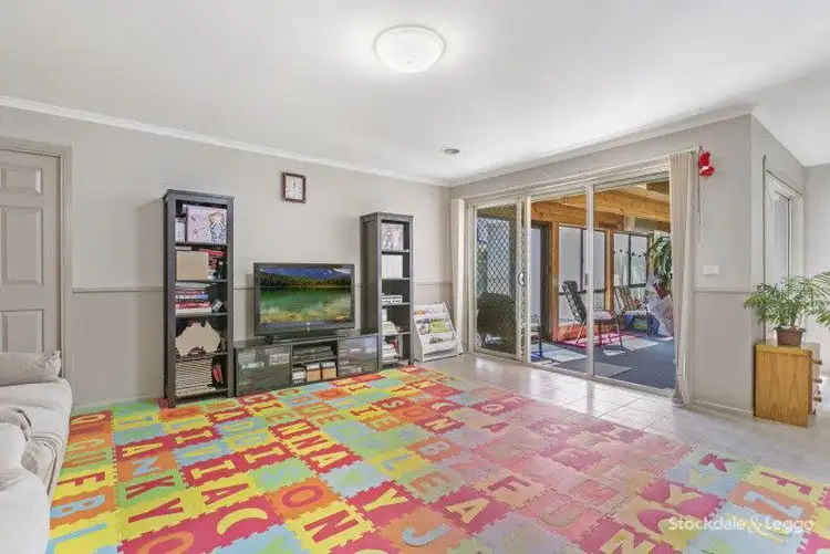 Fifth view of Homely house listing, 25 JAGGER CIRCUIT, Cranbourne East VIC 3977