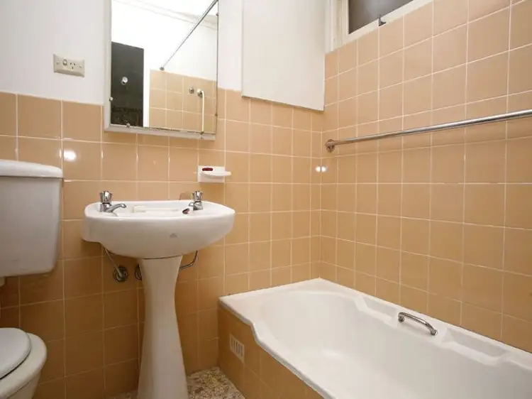Fifth view of Homely unit listing, 2/36 Upper Clifford Avenue, Fairlight NSW 2094