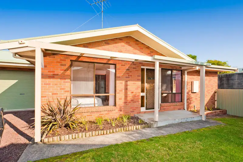 Main view of Homely unit listing, 2/15 Fisk Street, Apollo Bay VIC 3233