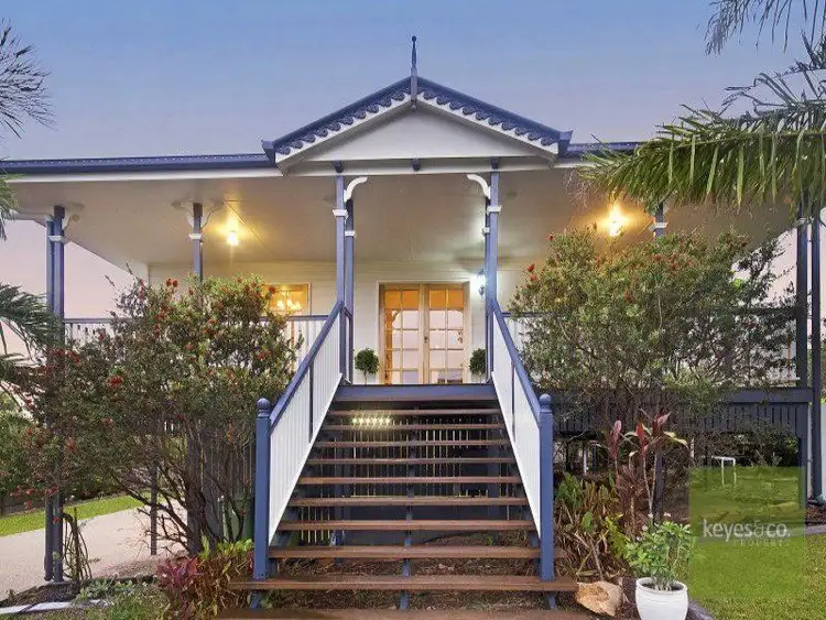 8 Blue Gum Place, Douglas QLD 4814