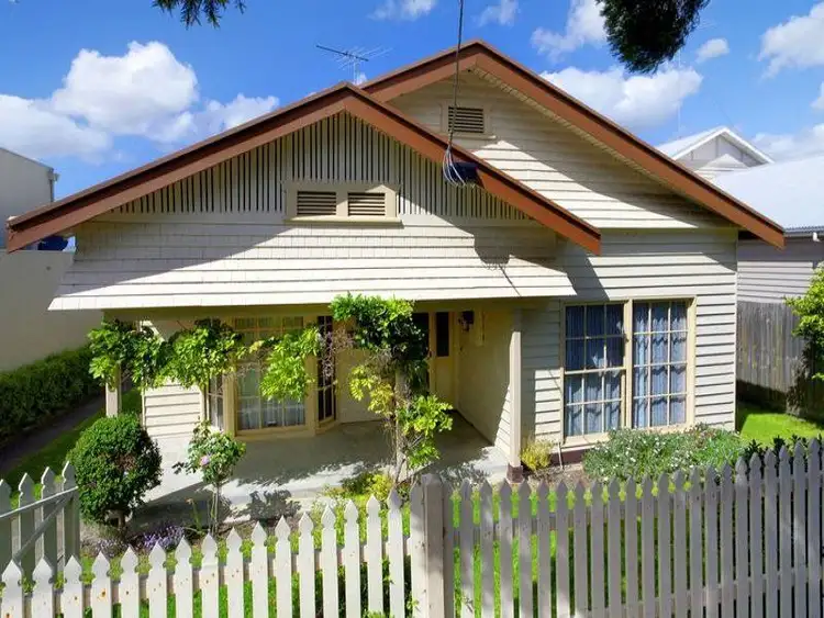 3 Fairview Avenue, Newtown VIC 3220