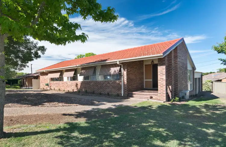 Fifth view of Homely house listing, 2 Duhig, Macgregor ACT 2615