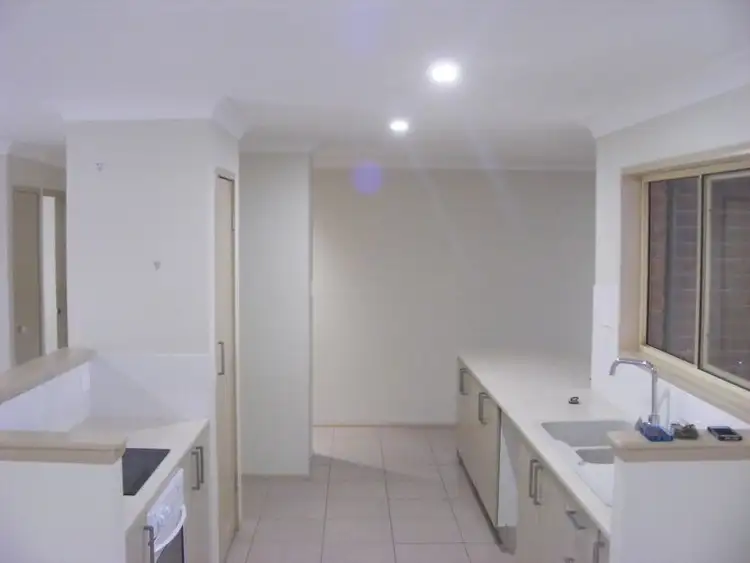Sixth view of Homely house listing, 4 Glenbrae crt, Marsden QLD 4132