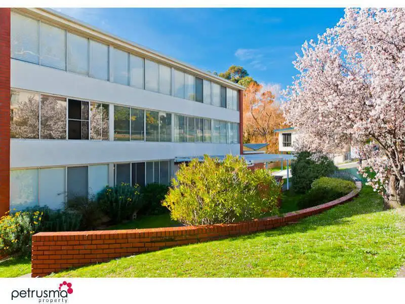 Main view of Homely unit listing, 4/3A Montagu street, Mount Stuart TAS 7000