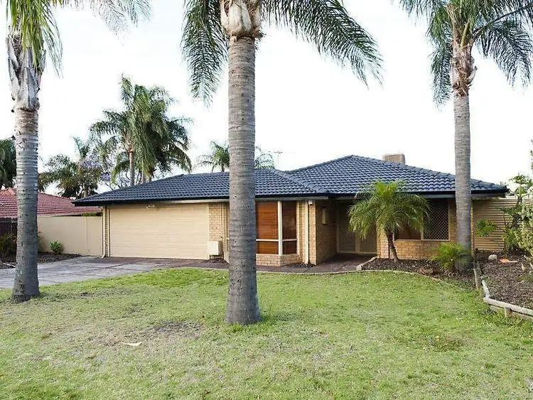 14 Ferntree Close, Thornlie WA 6108
