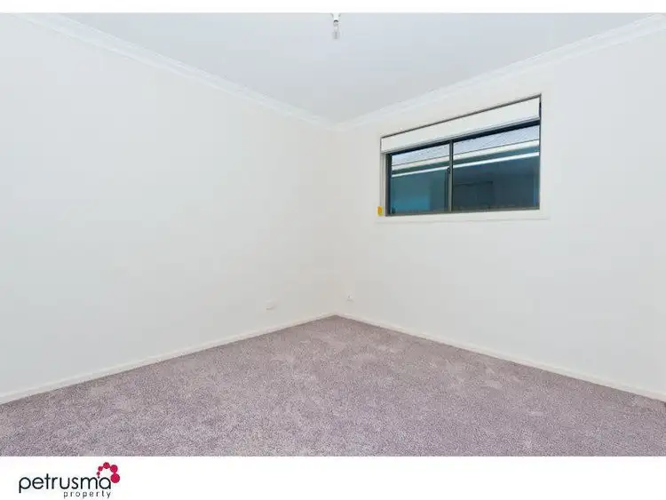 Sixth view of Homely villa listing, 2/10 Talune Street, Lindisfarne TAS 7015