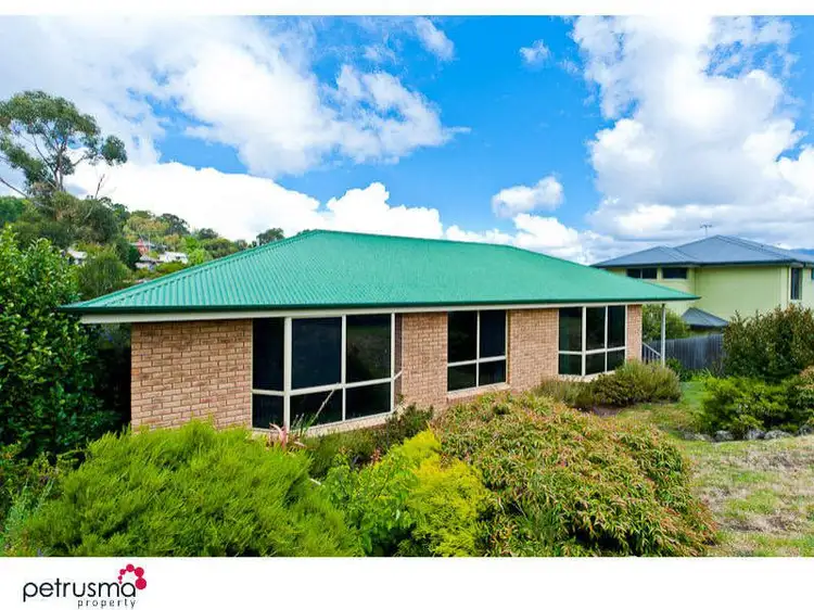 14 Fairview Drive, Kingston TAS 7050
