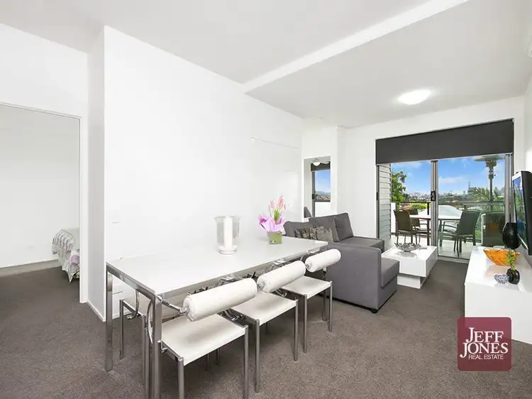 Fourth view of Homely unit listing, 8/28 Chatsworth Road, Greenslopes QLD 4120