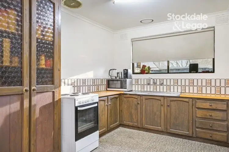 Fifth view of Homely unit listing, 19 BOWEN STREET, Cranbourne VIC 3977