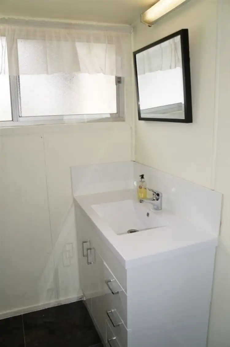 Seventh view of Homely house listing, No. 32 Evans Street, Chinchilla QLD 4413