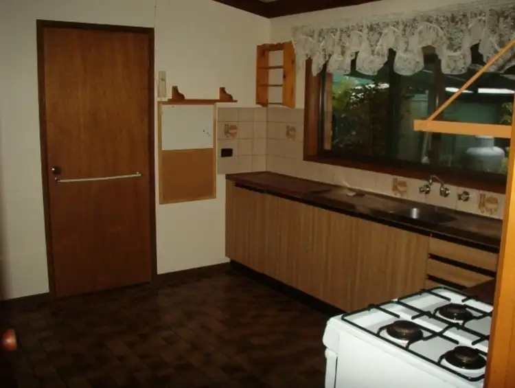 Sixth view of Homely house listing, 9 Ashwood Avenue, Bright VIC 3741