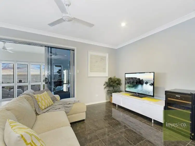 Fifth view of Homely house listing, 27 Marblewood Circuit, Mount Low QLD 4818