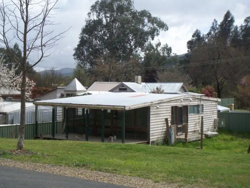Main view of Homely house listing, 4/34 Gavan St, Bright VIC 3741