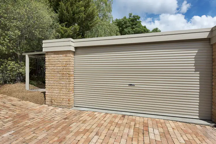 Fifth view of Homely house listing, 10 Kaeppel Place, Isaacs ACT 2607