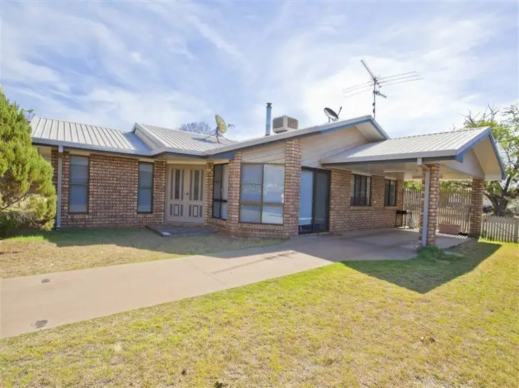4 Fitzgerald Street, Chinchilla QLD 4413