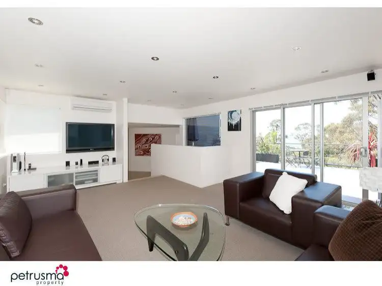 5 Correa Place, Tolmans Hill TAS 7007