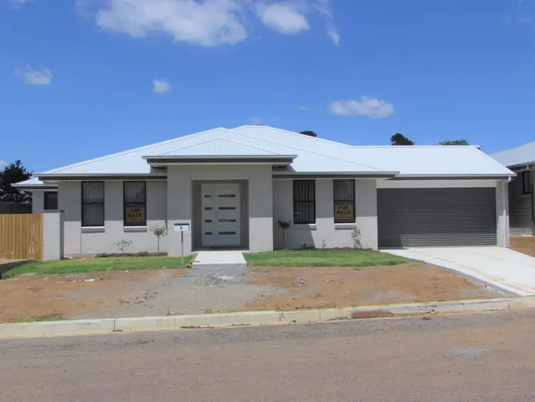 Main view of Homely house listing, 8 Wollondilly Avenue, Goulburn NSW 2580