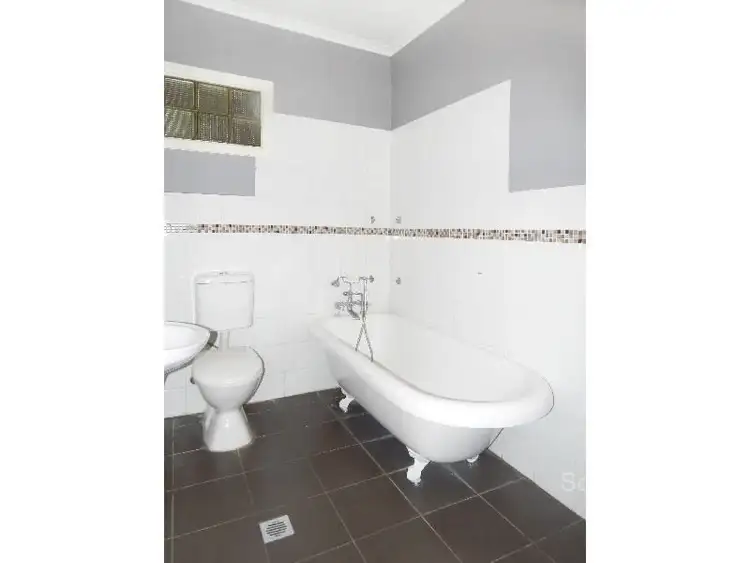 Fifth view of Homely house listing, 38 Culling St, Narromine NSW 2821