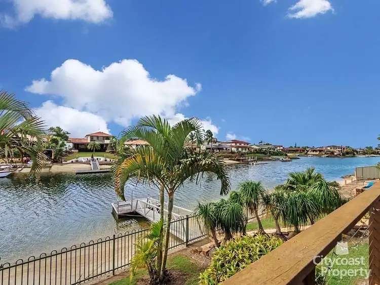 28 Pilot Court, Mermaid Waters QLD 4218
