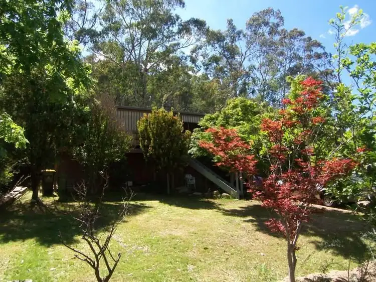 14 Alrima Court, Bright VIC 3741