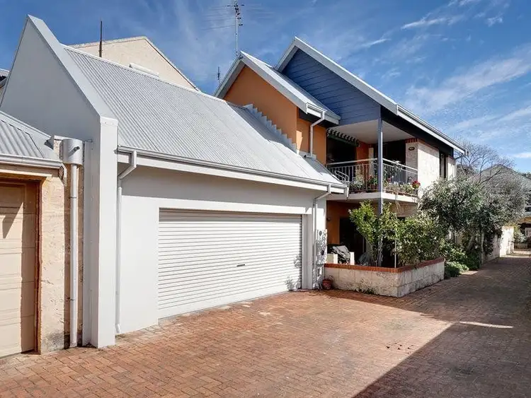 8A John Street, North Fremantle WA 6159