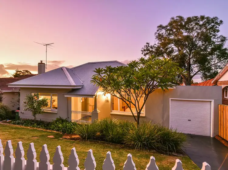 16 Scaddan Street, Wembley WA 6014