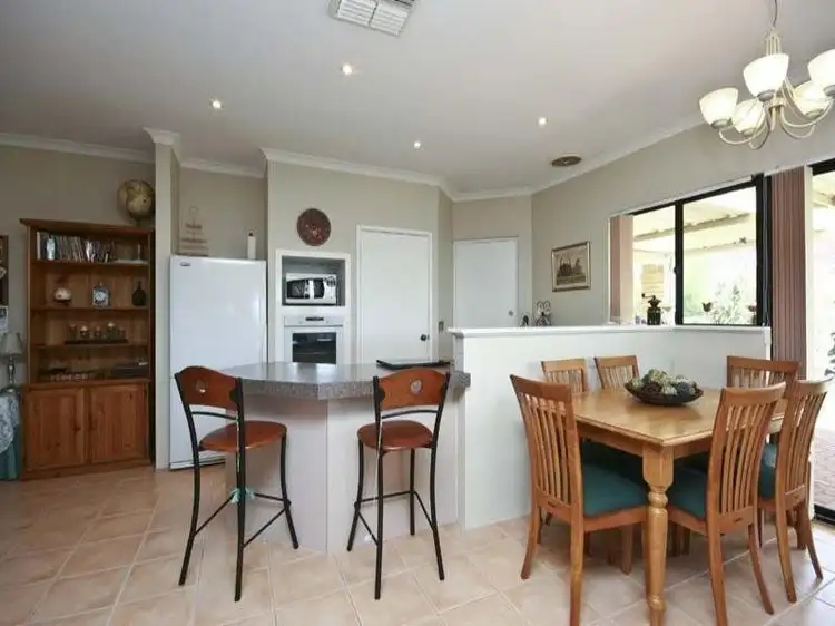 Sixth view of Homely house listing, 29 Ironwood Court, Thornlie WA 6108