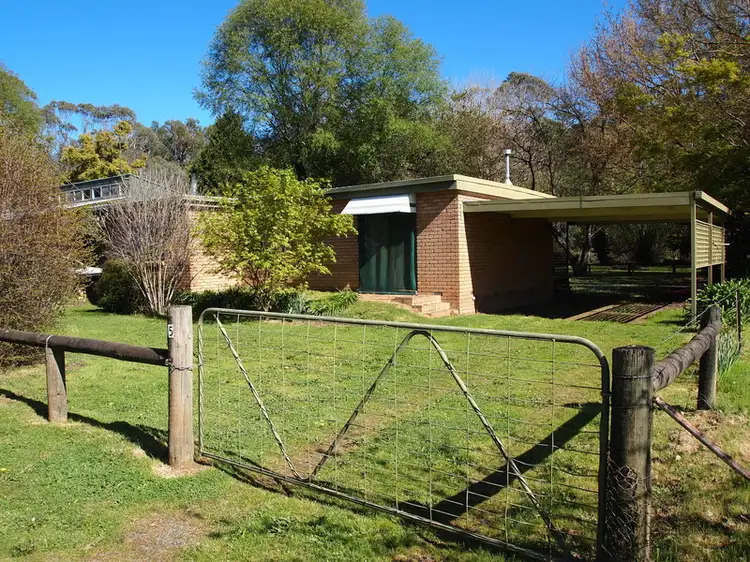 5 Wallace Drive, Buckland VIC 3740