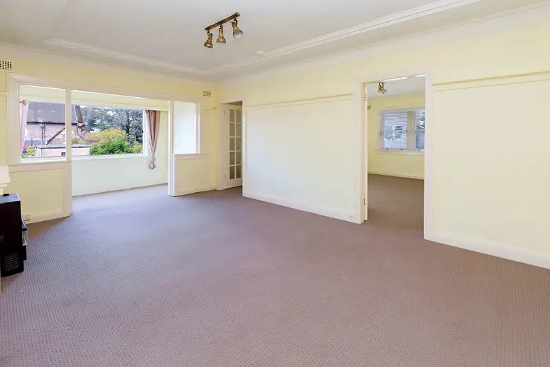 Main view of Homely apartment listing, 18/81 Roslyn Gardens, Elizabeth Bay NSW 2011