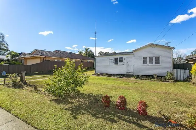36 Stewart Avenue, Hammondville NSW 2170