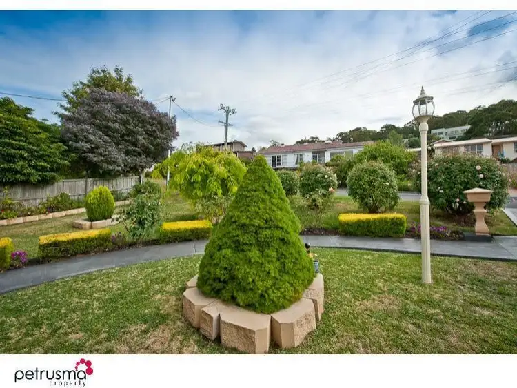 Fifth view of Homely villa listing, 32 Malunna Rd, Lindisfarne TAS 7015