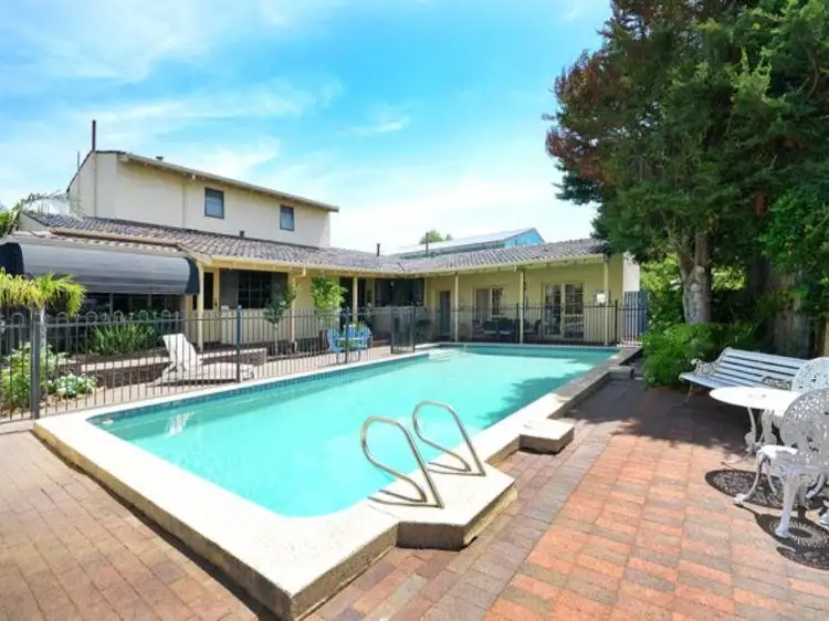 21 Dodonaea Court, Duncraig WA 6023