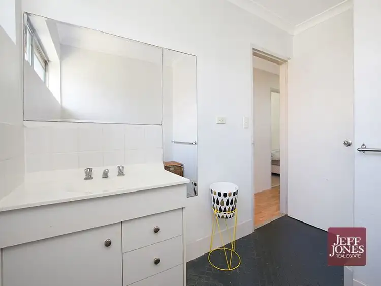 Sixth view of Homely unit listing, 3/19 Leigh Street, Coorparoo QLD 4151