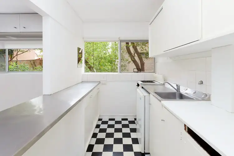 Third view of Homely studio listing, 6/40 Victoria Street, Potts Point NSW 2011