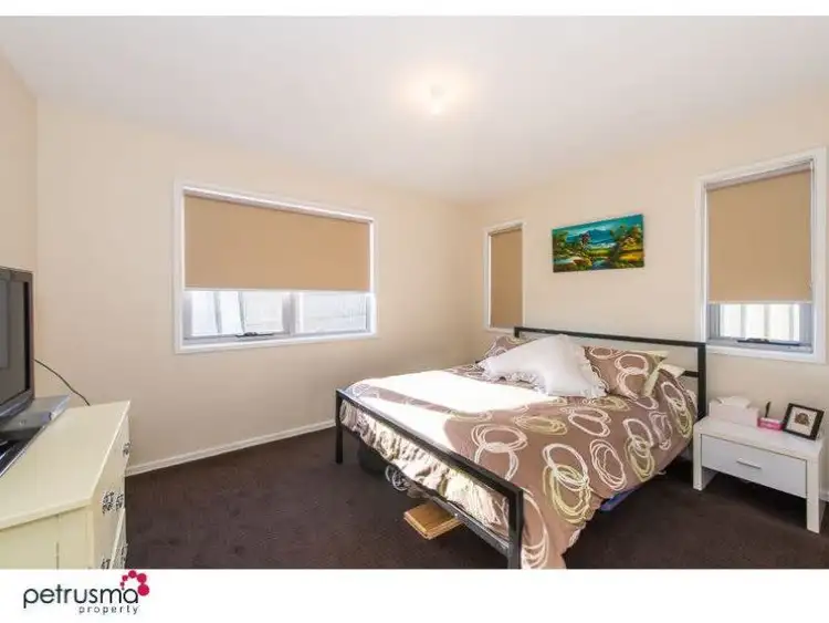 Sixth view of Homely villa listing, 1/9 Jasper Court, Oakdowns TAS 7019
