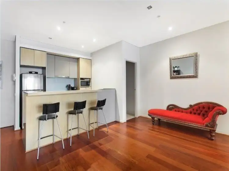 211G/86 Bay Street, Port Melbourne VIC 3207