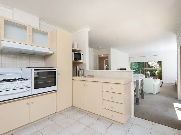 Seventh view of Homely villa listing, 2/182 Salvado Road, Wembley WA 6014