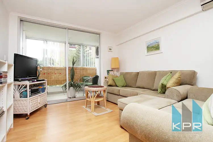 10/40 Pollard Street, Glendalough WA 6016