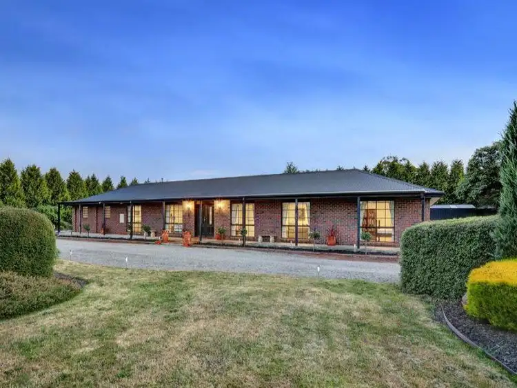 14 WILKIE DRIVE, Kilmore VIC 3764