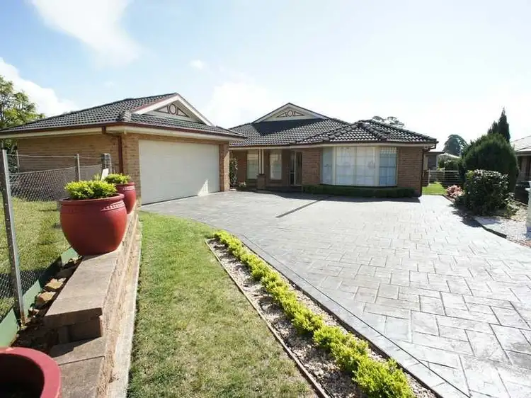 15 Blackwood Place, Robertson NSW 2577