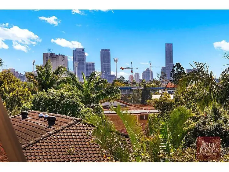 Second view of Homely unit listing, 4/7 Zillah Street, Greenslopes QLD 4120