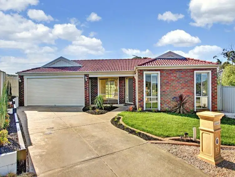 13 ROBINIA COURT, Kilmore VIC 3764