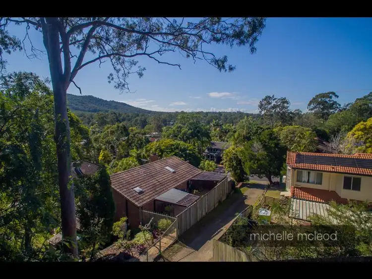 31 Morningview Street, Chapel Hill QLD 4069