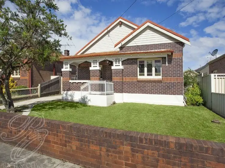 10 Birriwa Avenue, Belfield NSW 2191