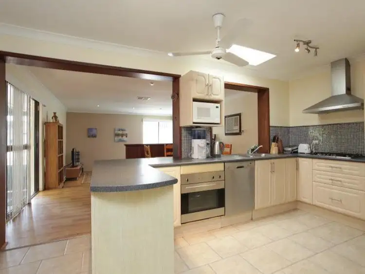 Fourth view of Homely house listing, 6 Pioneer Drive, Thornlie WA 6108