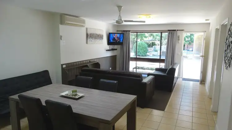 4/12 Gavan Street, Bright VIC 3741