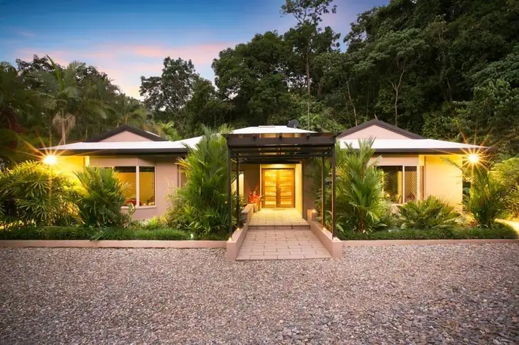 13 Jak Gee Street, Redlynch QLD 4870