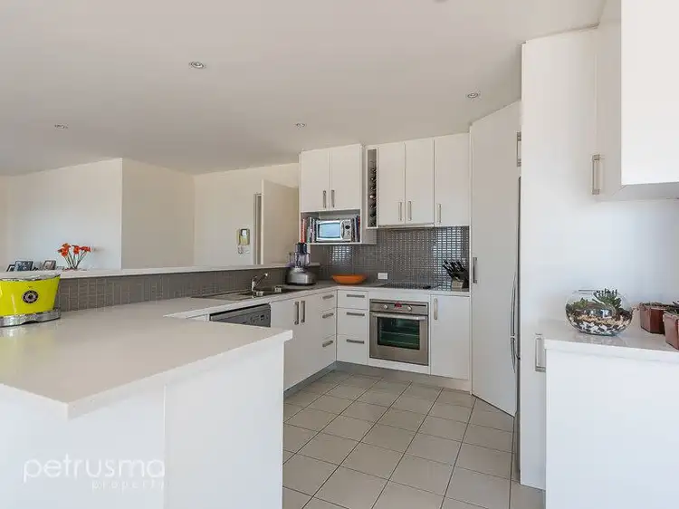 Sixth view of Homely unit listing, 1/7 Gardenia Grove, Sandy Bay TAS 7005