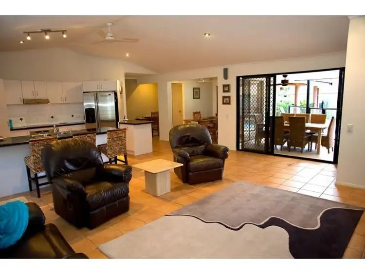 25 Tedford Drive, Tewantin QLD 4565